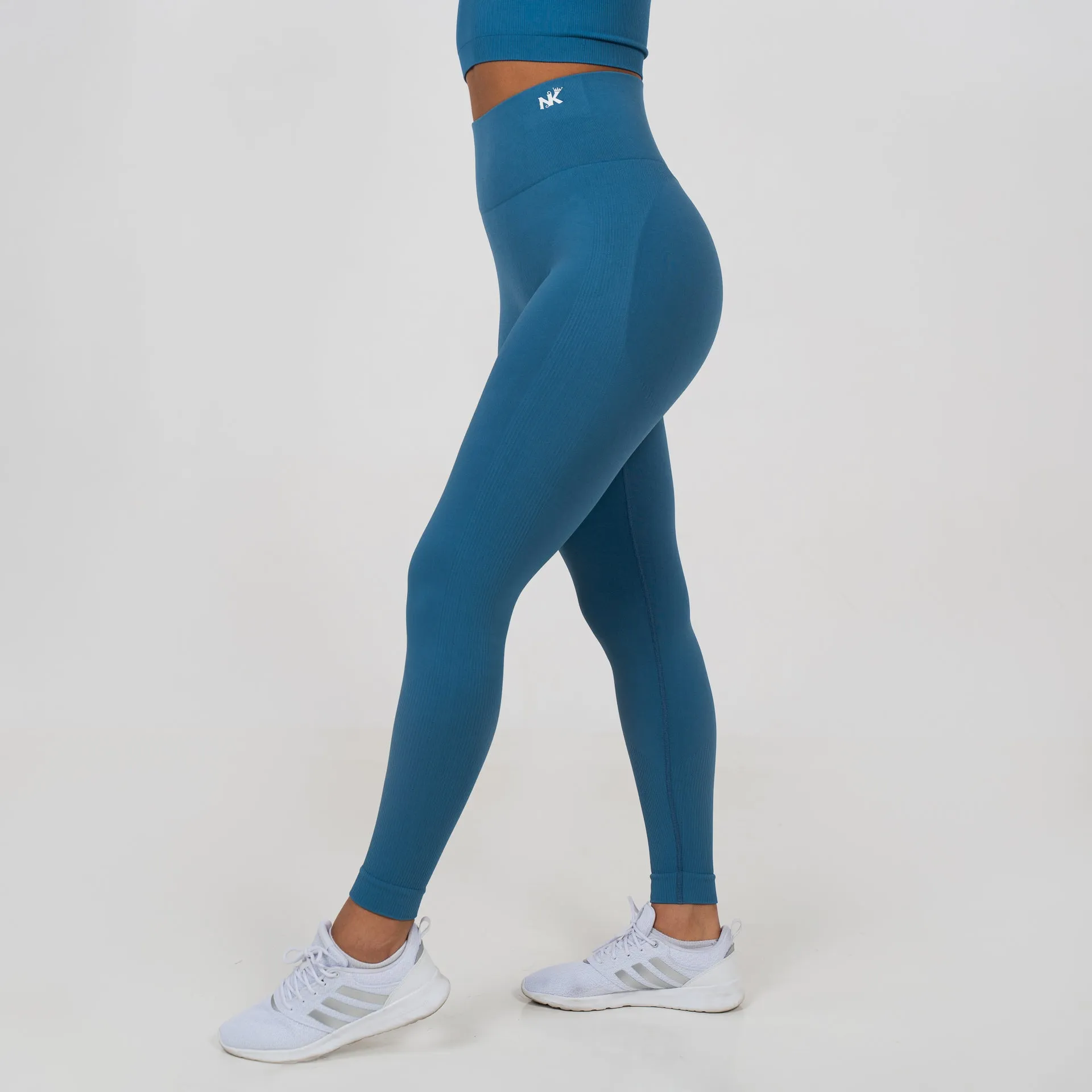 Legacy - Bliss Blue Scrunch Leggings