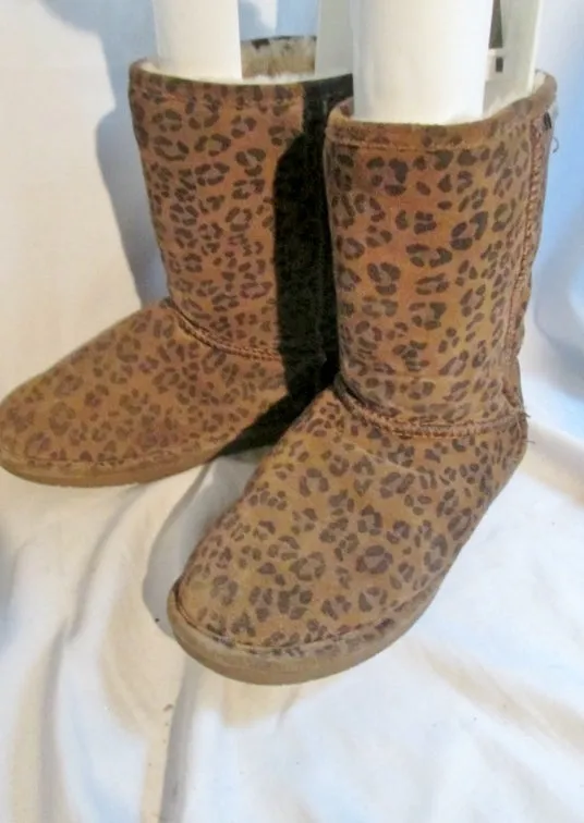 Womens BEARPAW EMMA SHORT LEOPARD Suede BOOTS Sheepskin BROWN 8 Winter